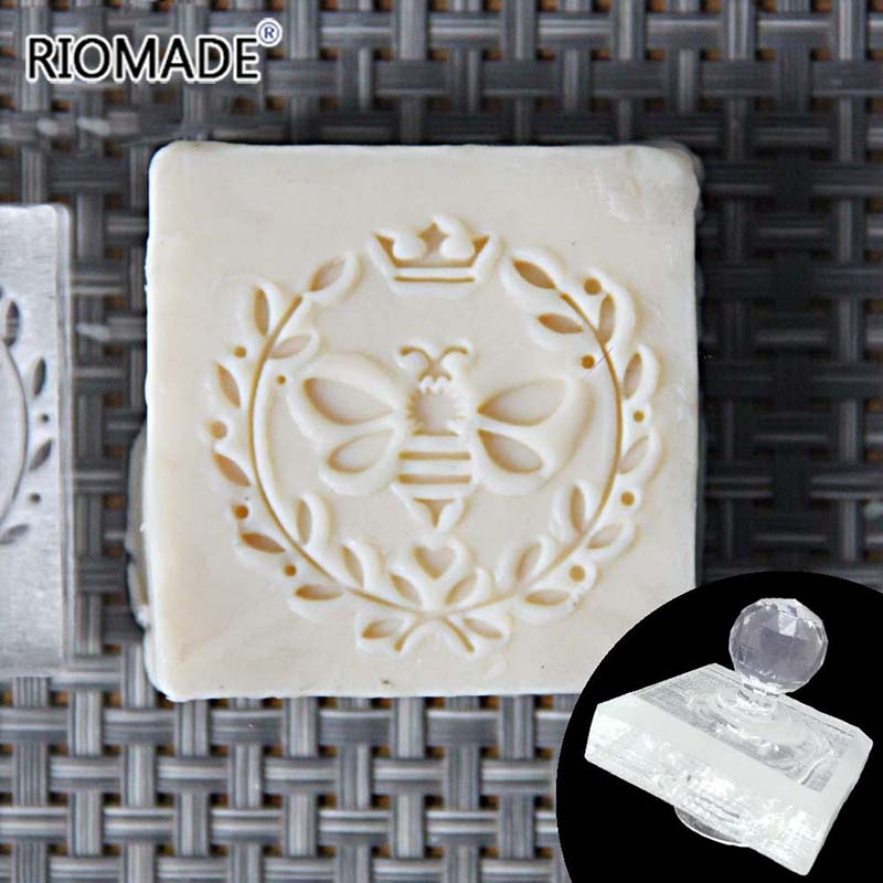 Soap Making Queen - Queen Honey Regina Stamp, fait à